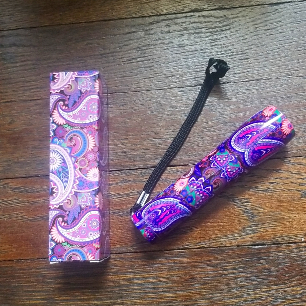 Women's Halo LED Flashlight